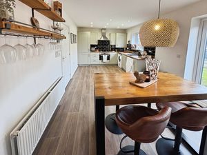 Photo 9- click for photo gallery